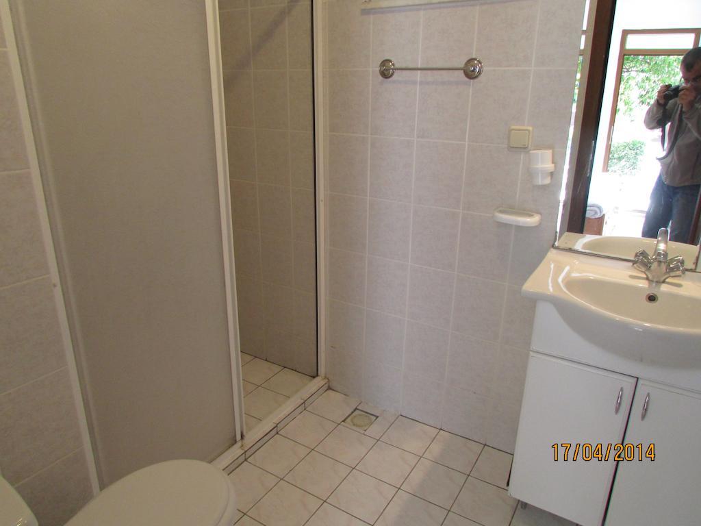 Lindos Pension ダルヤン 部屋 写真